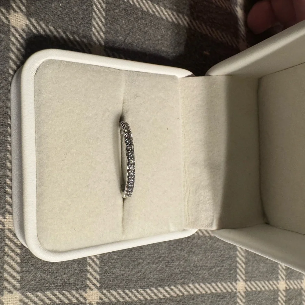Wedding band. White gold. Size 6